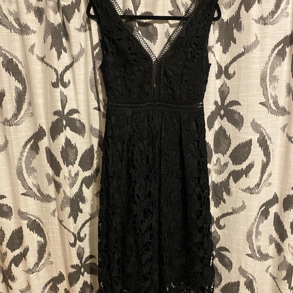 Romeo + Juliet Couture Black Lace